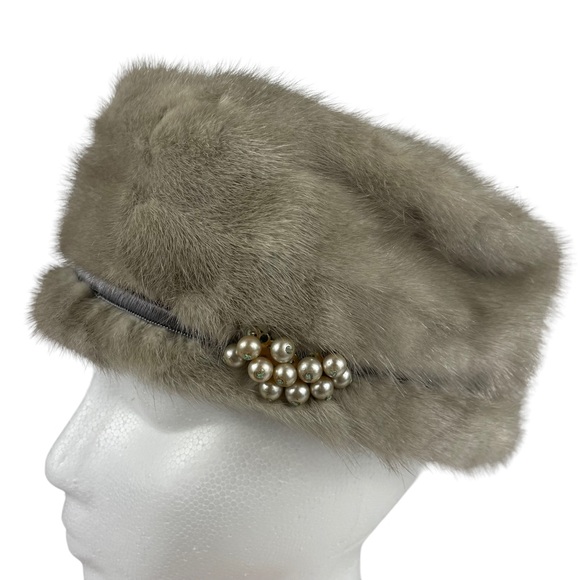 Vintage Accessories - Janette Colombier Paris 1940s Union Made Imported Fur Winter Hat Pearl Accent OS